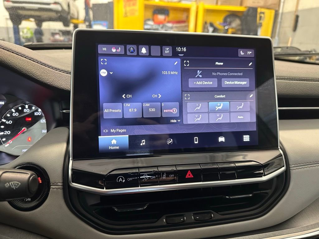 Used 2022 Jeep Compass Limited image 23