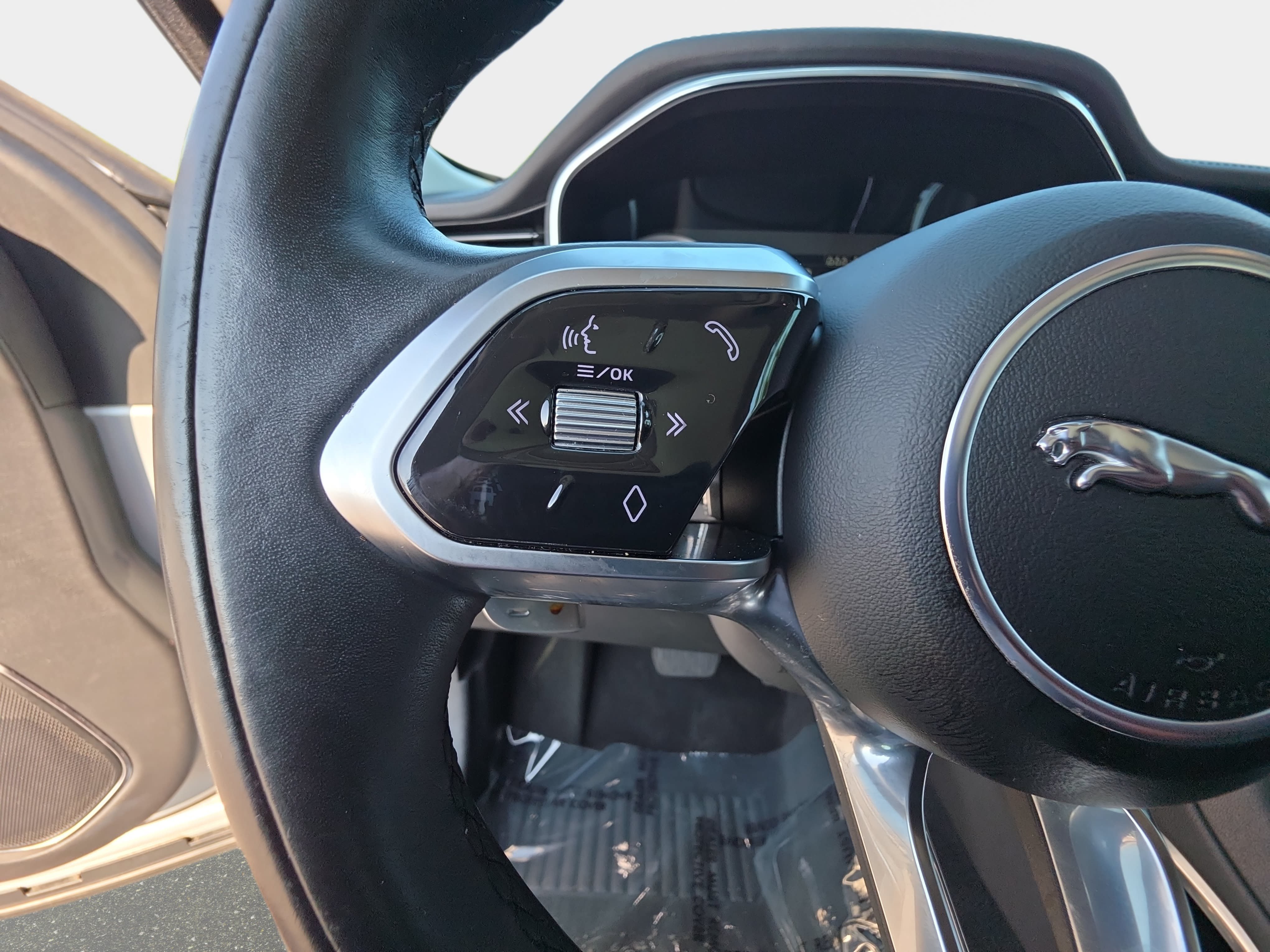 Used 2021 Jaguar F-PACE S AWD/4WD image 18