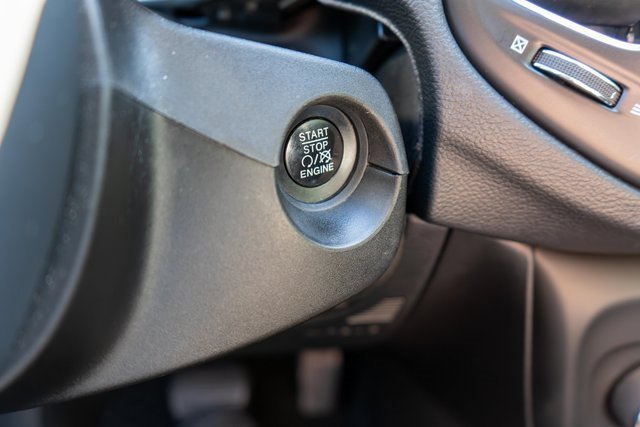 Used 2018 Jeep Compass Latitude w/ Cold Weather Group image 25