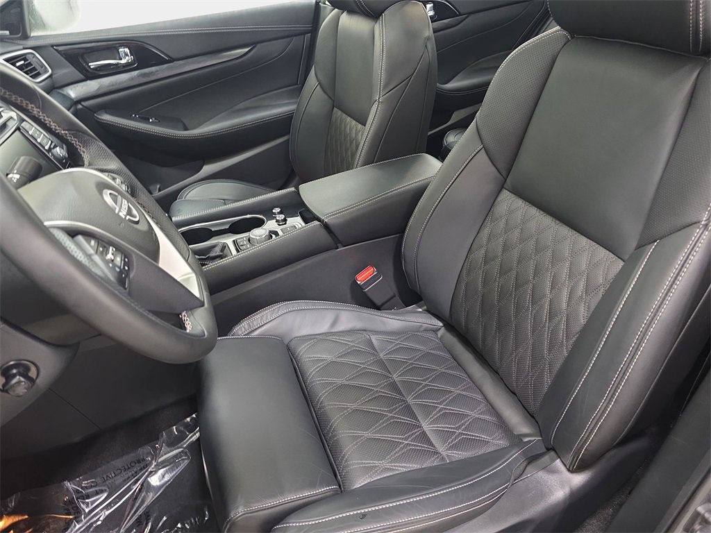 Used 2023 Nissan Maxima Platinum w/ Sport Mat Group image 14