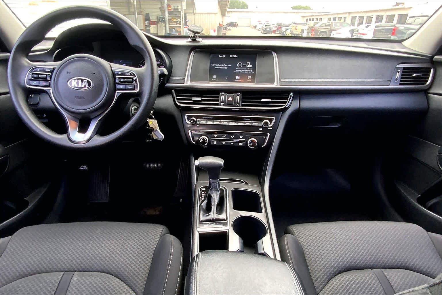 Used 2018 Kia Optima LX FWD image 14