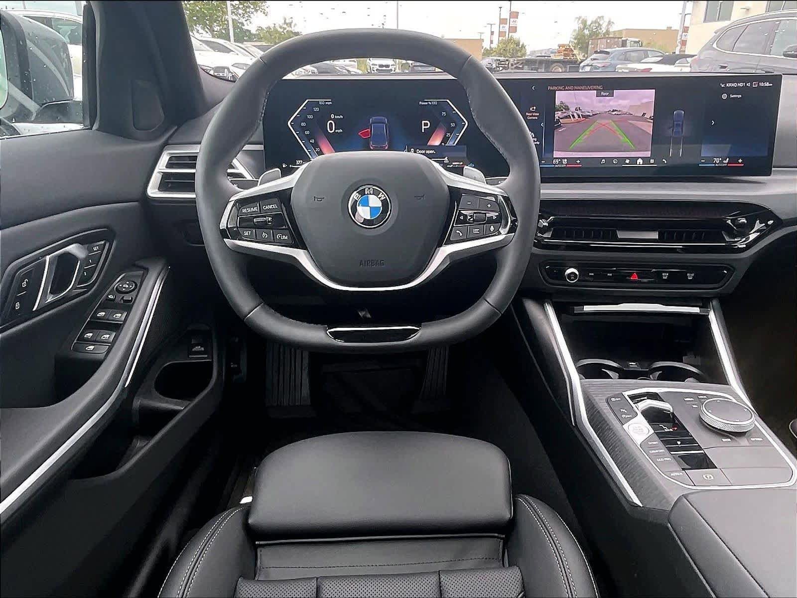Used 2025 BMW 330i Sedan w/ Premium Package RWD image 7