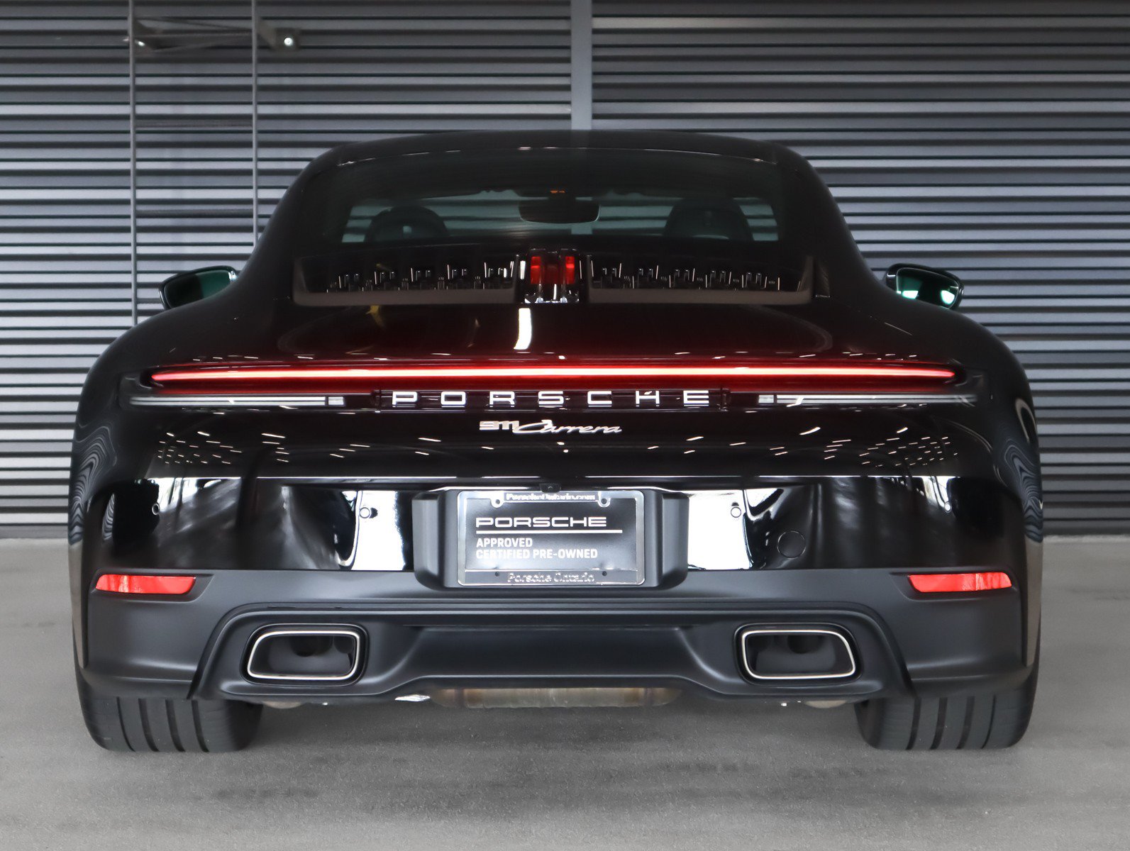 Certified 2025 Porsche 911 Carrera RWD image 9