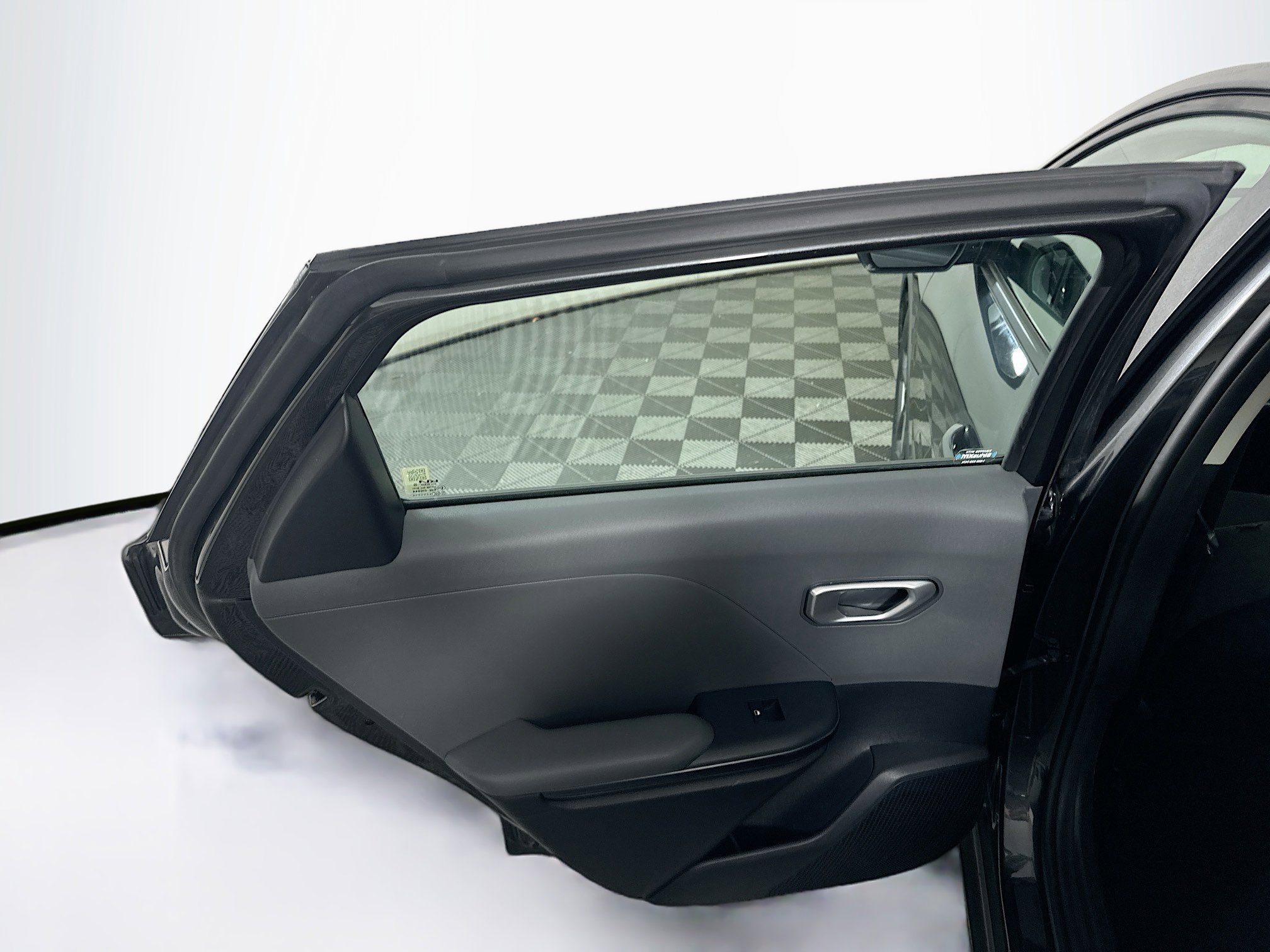 Used 2025 Kia K4 FWD image 26