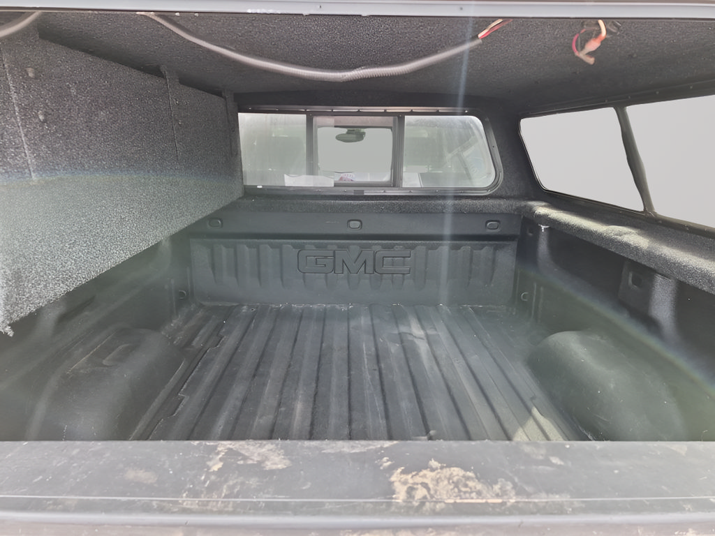 Used 2018 GMC Sierra 1500 SLT AWD/4WD image 45