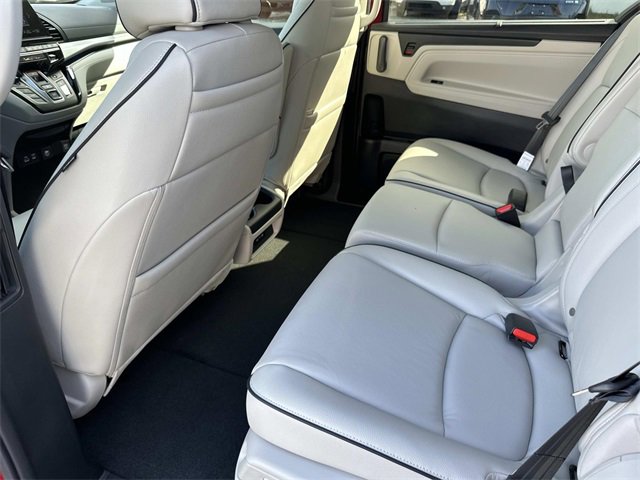 New 2026 Honda Odyssey Touring image 13