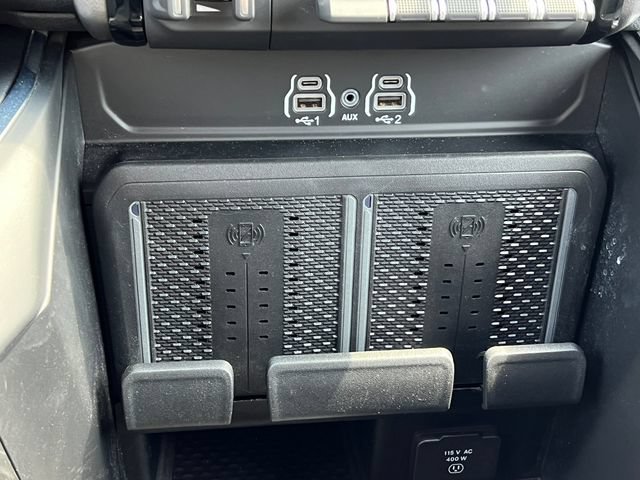 Used 2025 RAM 3500 Laramie AWD/4WD image 36