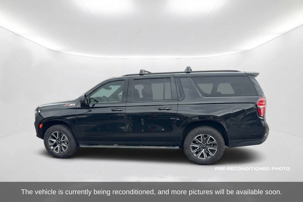 Used 2023 Chevrolet Suburban Z71 w/ Luxury Package AWD/4WD image 9