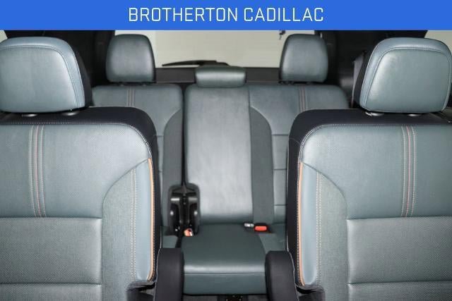 Certified 2025 GMC Acadia AT4 AWD/4WD image 31