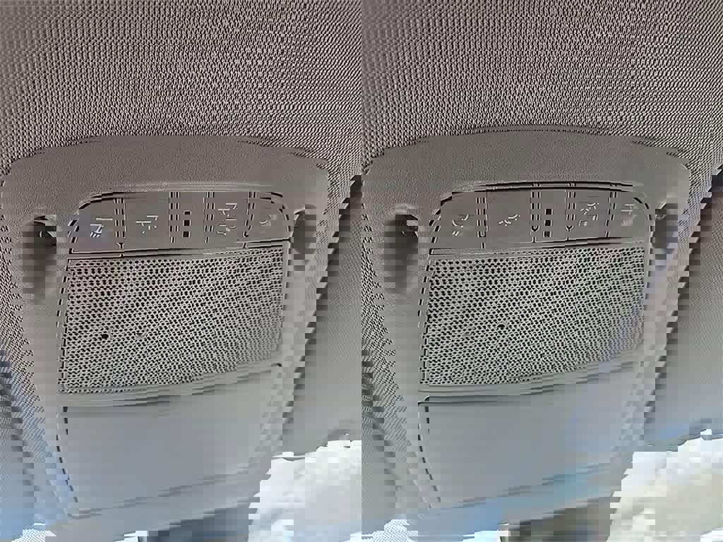 Used 2020 Nissan Rogue SV image 21