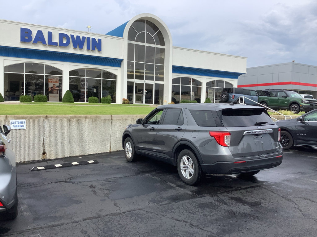 Used 2023 Ford Explorer 4WD image 5