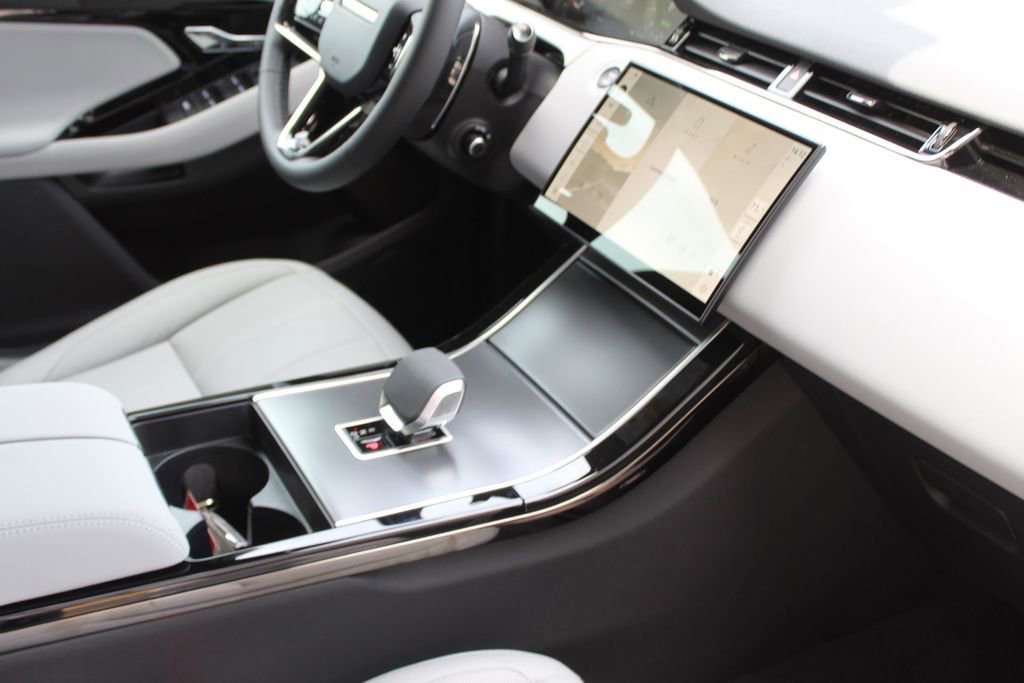 Used 2026 Land Rover Range Rover Evoque S AWD/4WD image 23