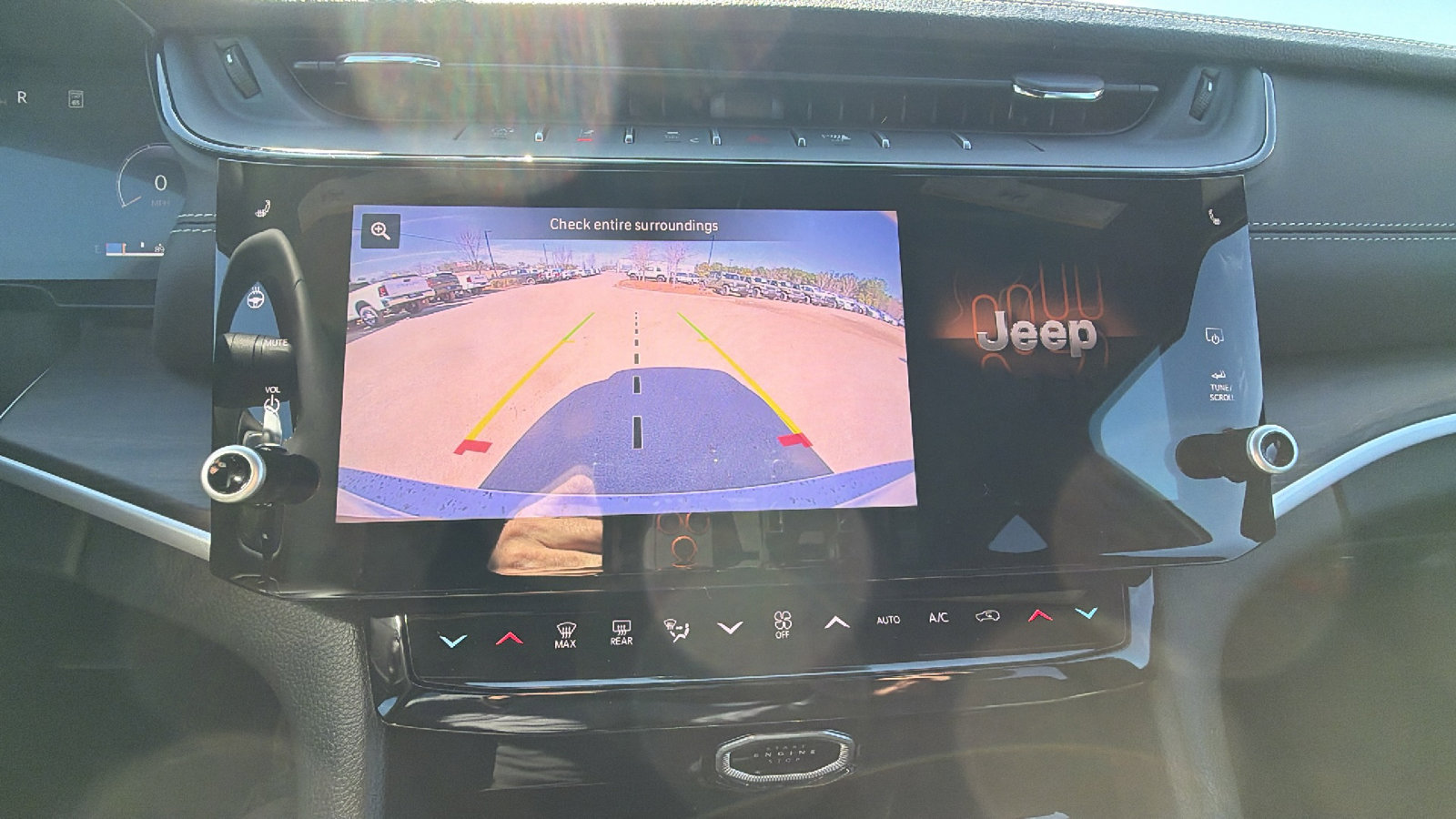 New 2026 Jeep Grand Cherokee L Limited AWD/4WD image 32