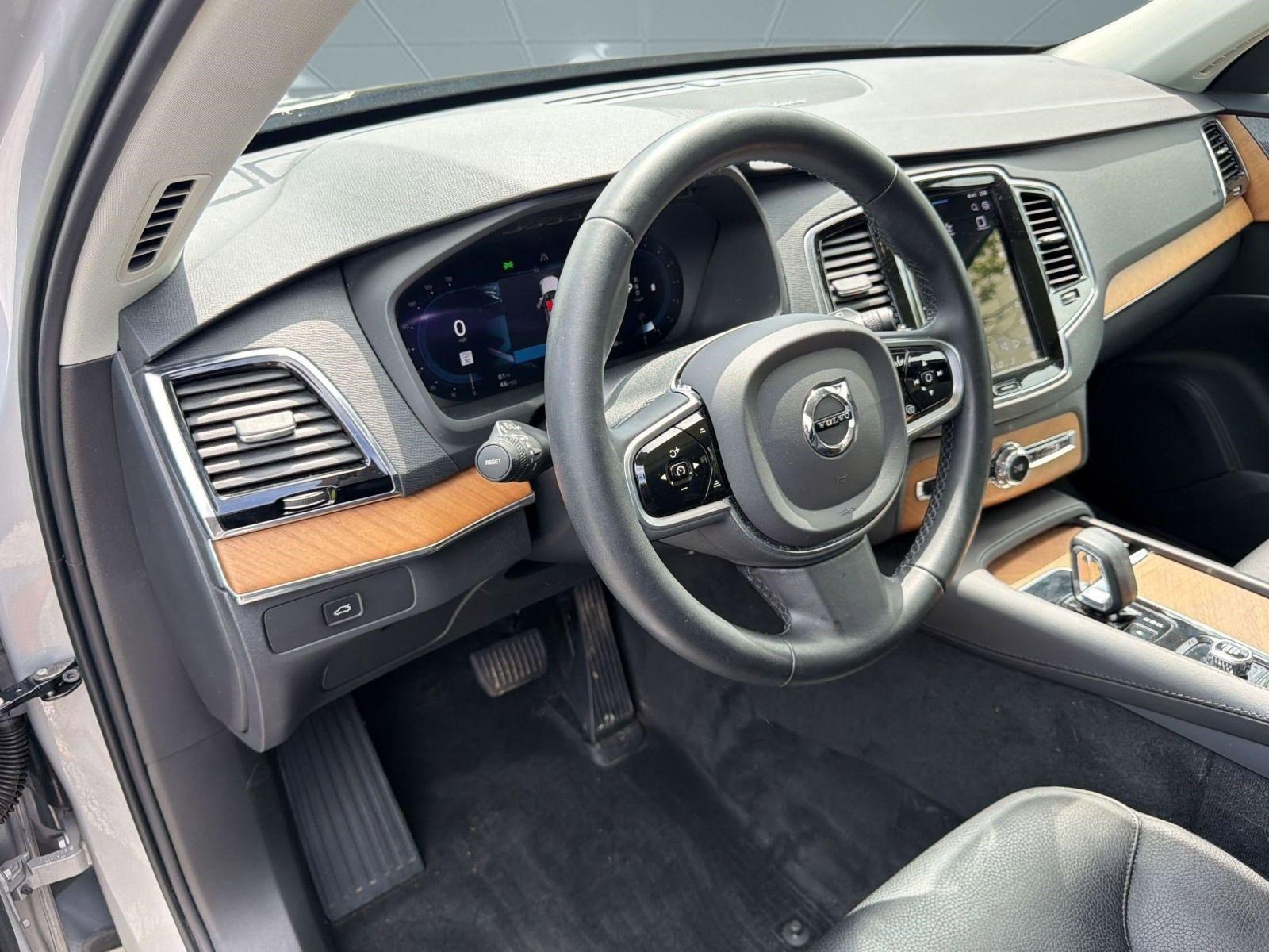 Certified 2023 Volvo XC90 B6 Plus w/ Protection Package Premier AWD/4WD image 4