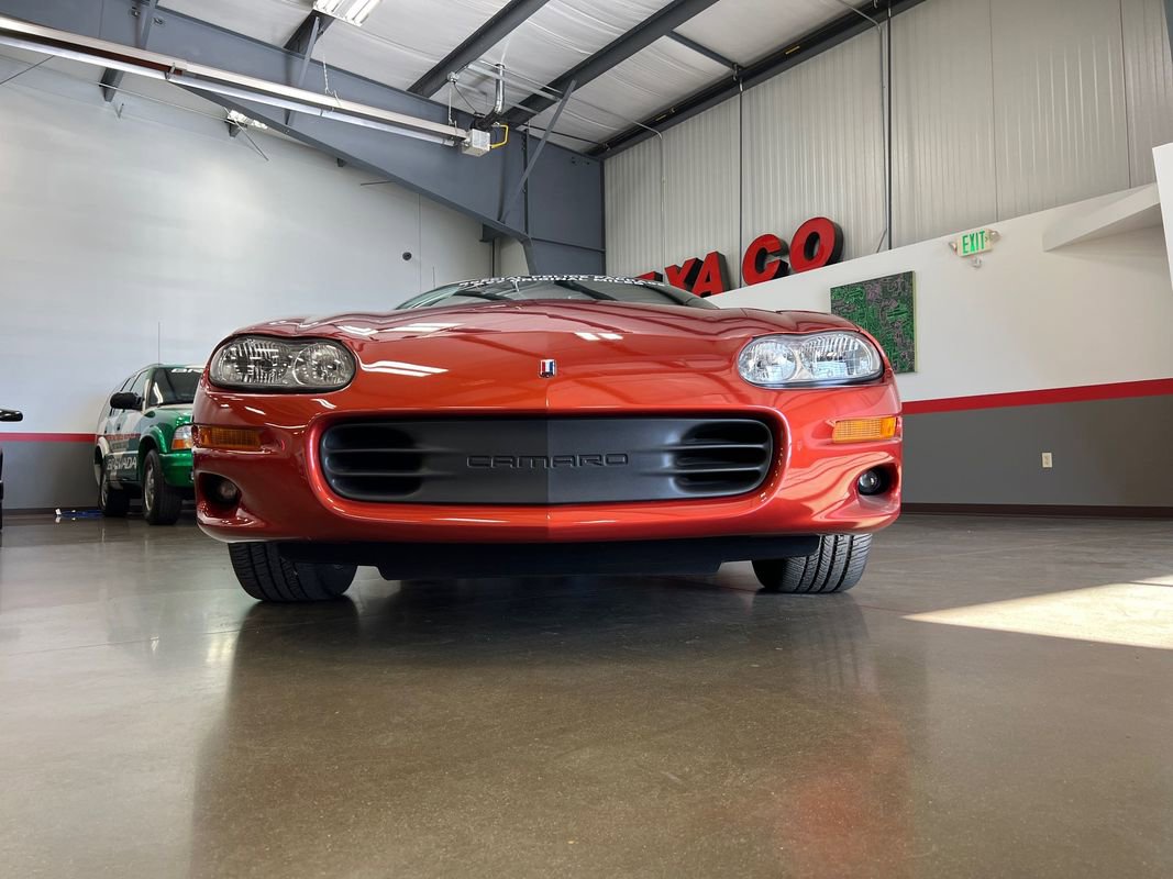 Used 2002 Chevrolet Camaro Z28 w/ Preferred Equipment Group image 88