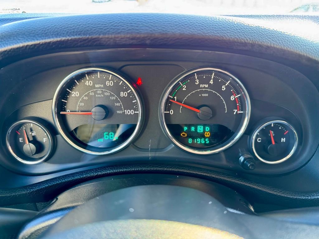 Used 2011 Jeep Wrangler Unlimited Sahara image 20