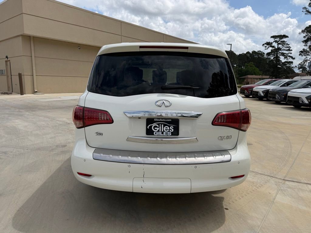 Used 2015 INFINITI QX80 2WD w/ Deluxe Technology Package image 4