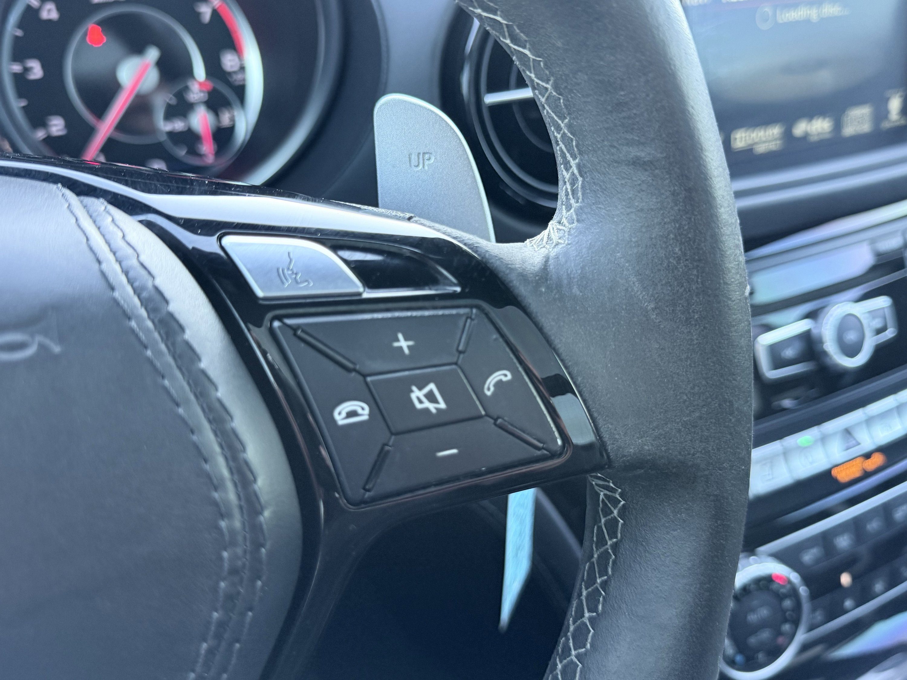 Used 2015 Mercedes-Benz SL 63 AMG image 35