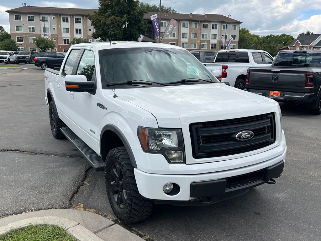 Used 2014 Ford F150 FX4 w/ Equipment Group 401A Mid AWD/4WD image 5