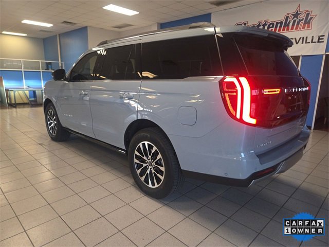 Used 2025 Ford Expedition Platinum image 6