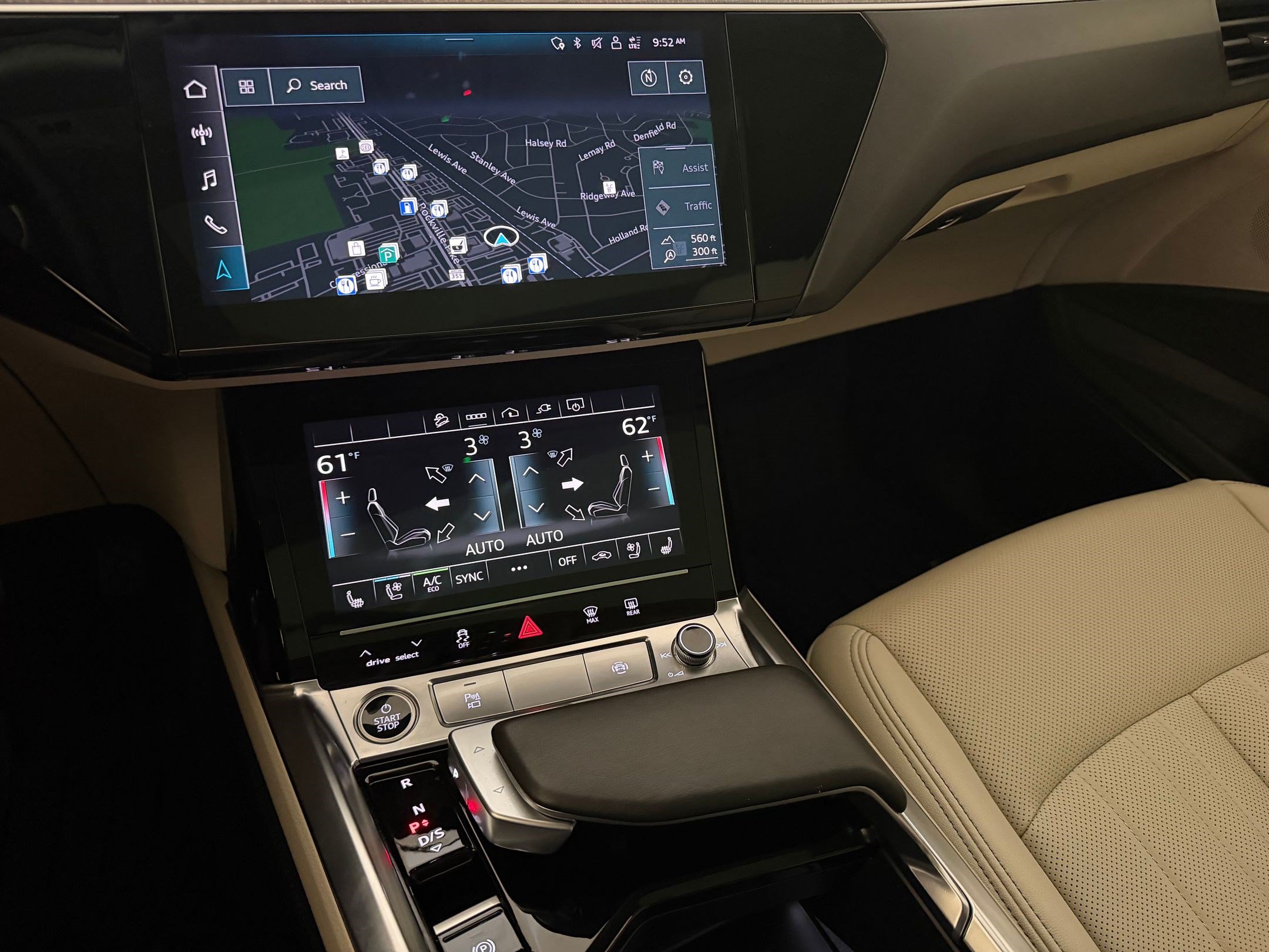 Certified 2024 Audi Q8 e-tron Premium Plus w/ Premium Plus Package AWD/4WD image 20
