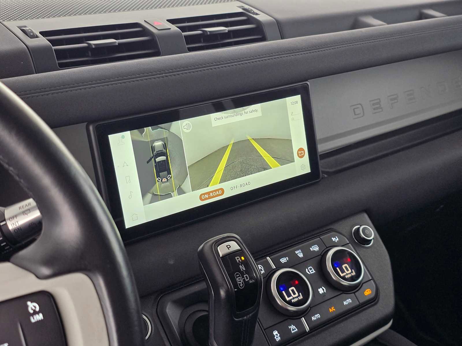 Used 2022 Land Rover Defender 110 SE image 27