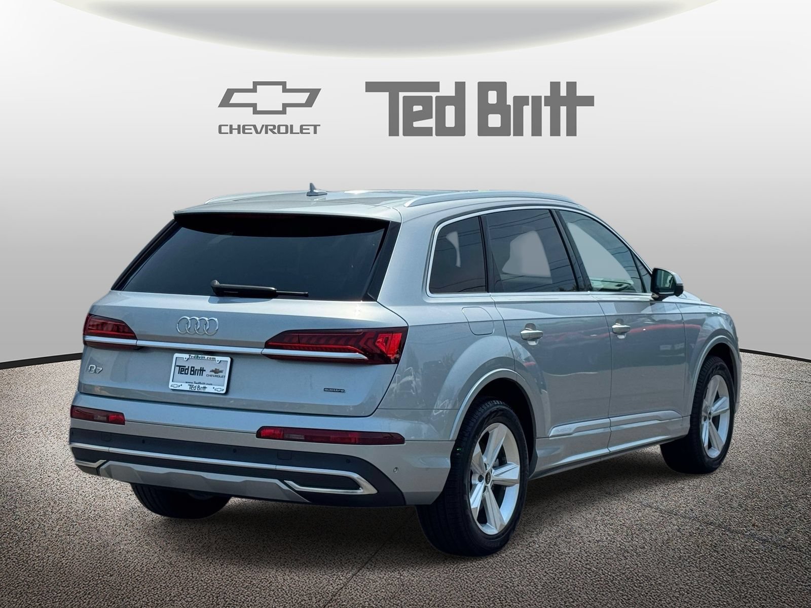 Used 2023 Audi Q7 2.0T Premium Plus w/ Premium Plus Package AWD/4WD image 4