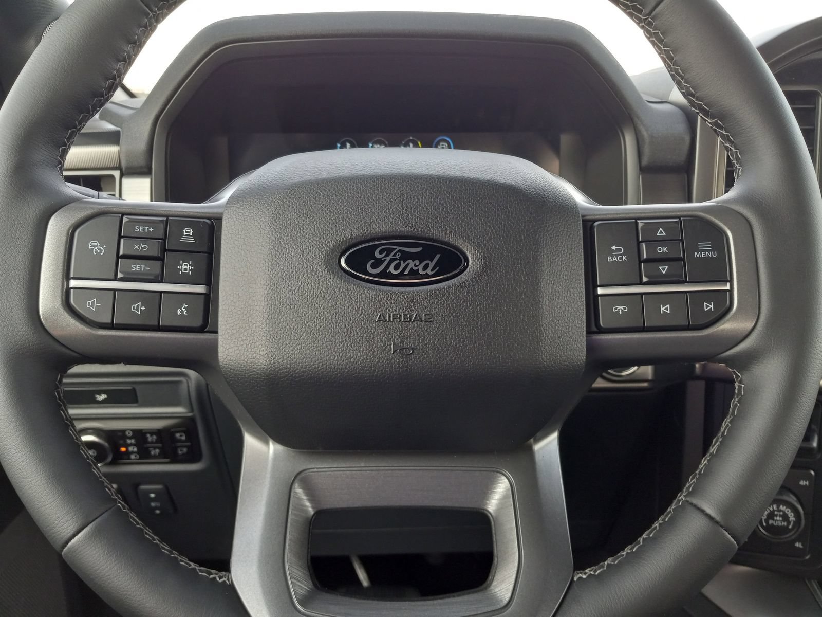 New 2026 Ford F150 Lariat w/ Equipment Group 501A Mid AWD/4WD image 19