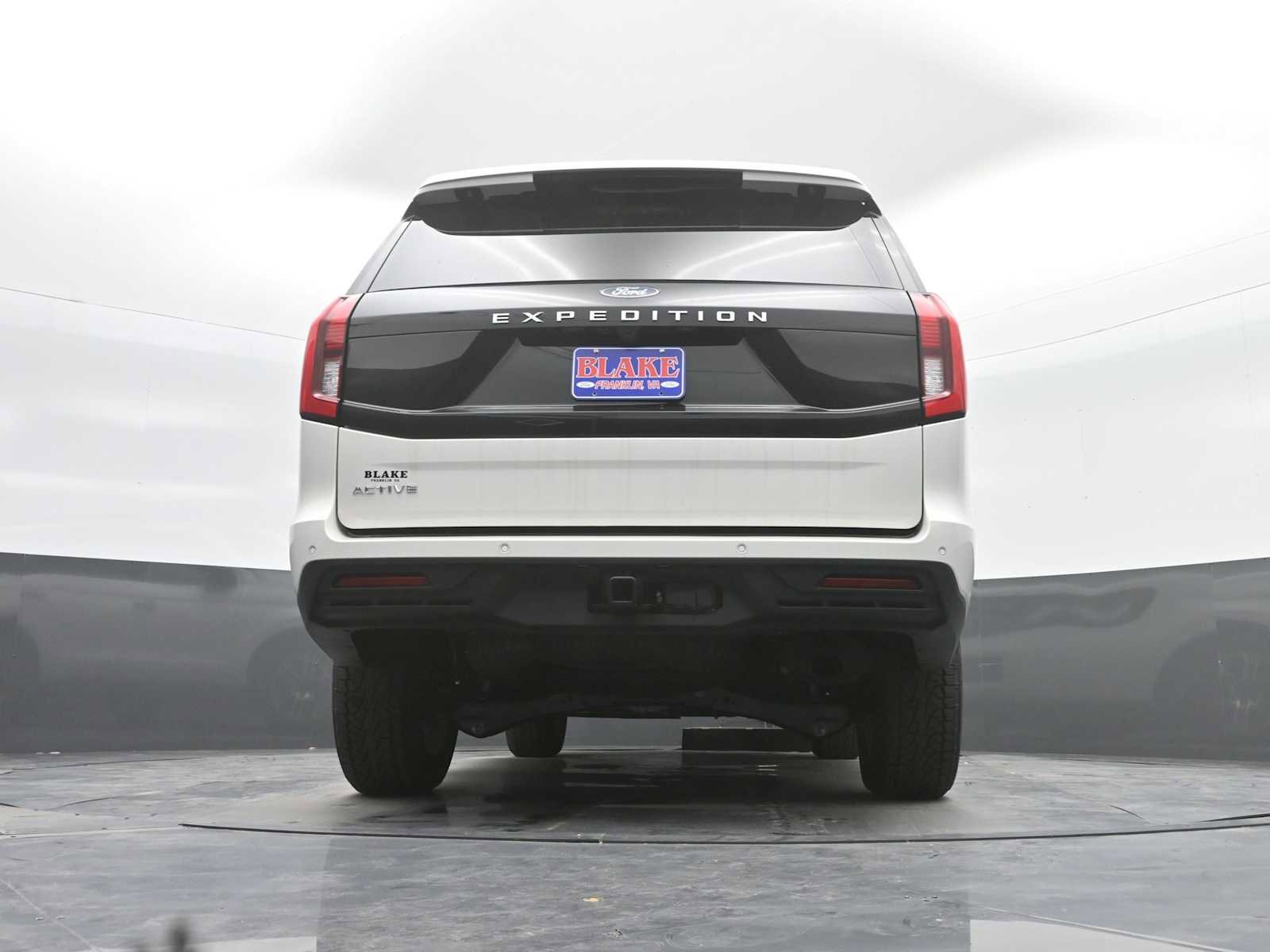 New 2025 Ford Expedition Active image 24