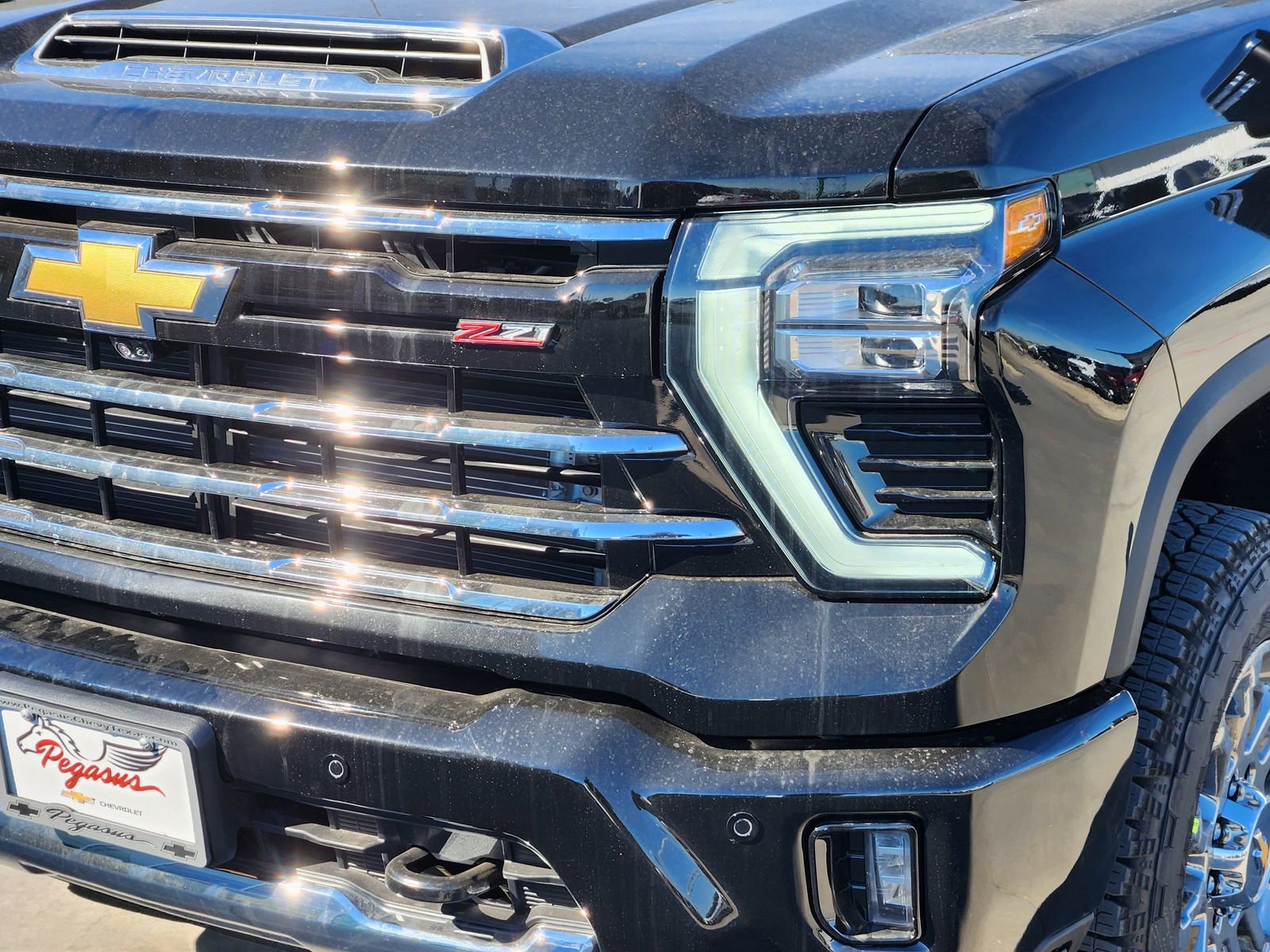 New 2026 Chevrolet Silverado 2500 LT w/ Z71 Chrome Sport Edition image 9