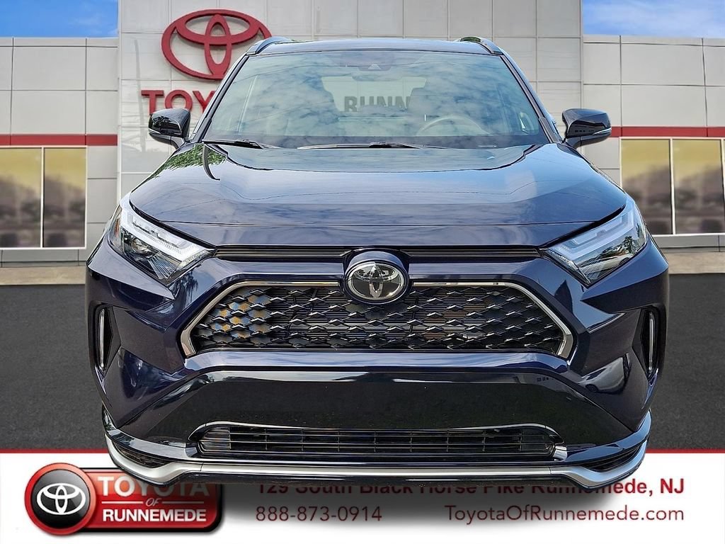 Certified 2025 Toyota RAV4 XSE AWD/4WD image 2