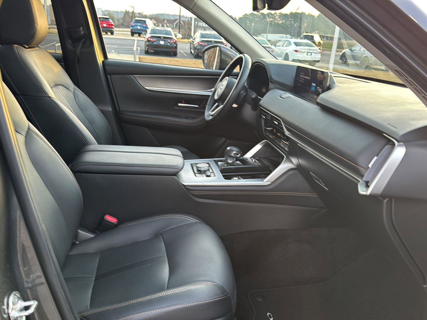 Used 2024 MAZDA CX-90 Plug-In Hybrid w/ Premium Pkg image 10