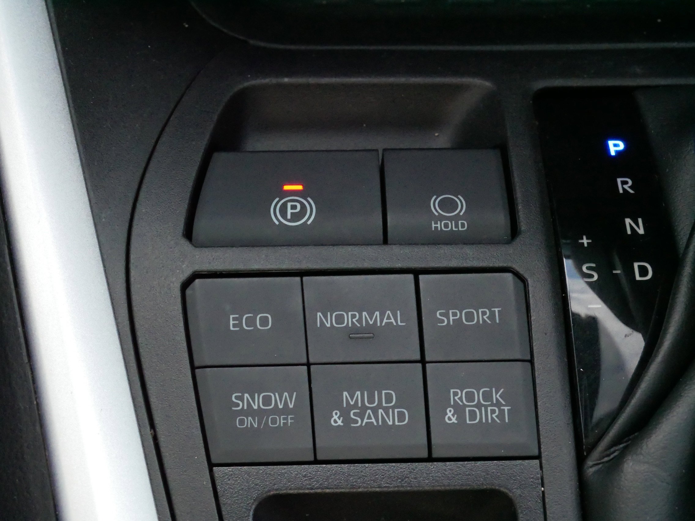 Used 2022 Toyota RAV4 XLE Premium AWD/4WD image 28