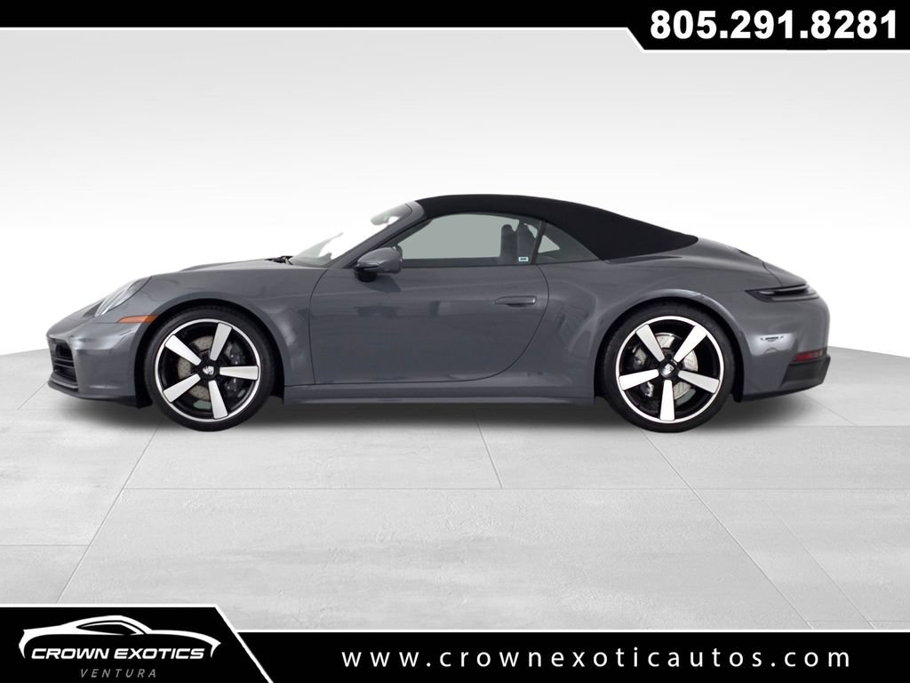 Used 2025 Porsche 911 Carrera w/ Premium Package RWD image 8
