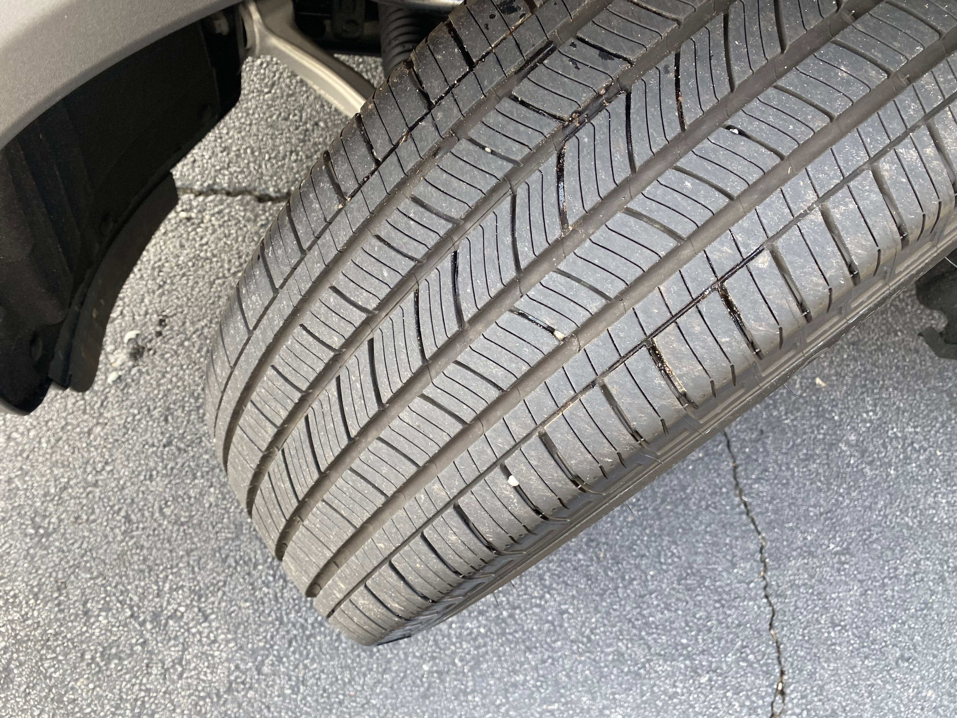 Used 2025 Ford Explorer Platinum image 12