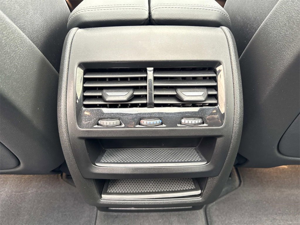 Used 2024 BMW X5 xDrive40i w/ Parking Assistance Package image 16
