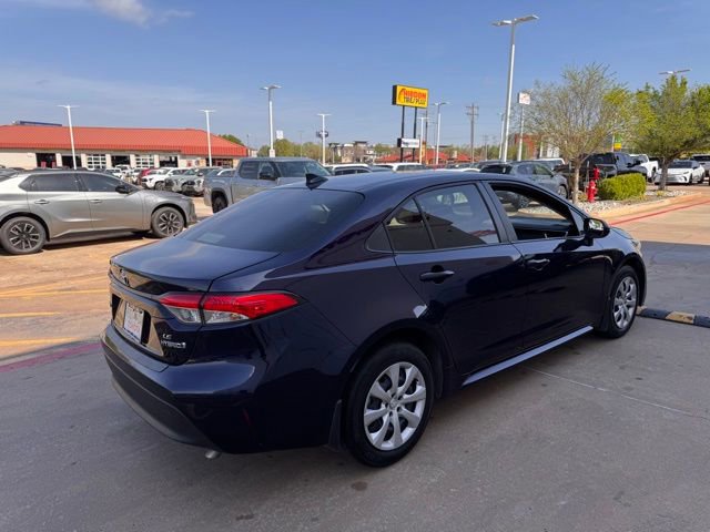 Used 2024 Toyota Corolla LE image 7