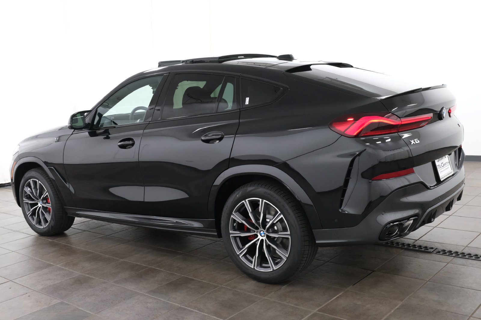 New 2027 BMW X6 M60i AWD/4WD image 3