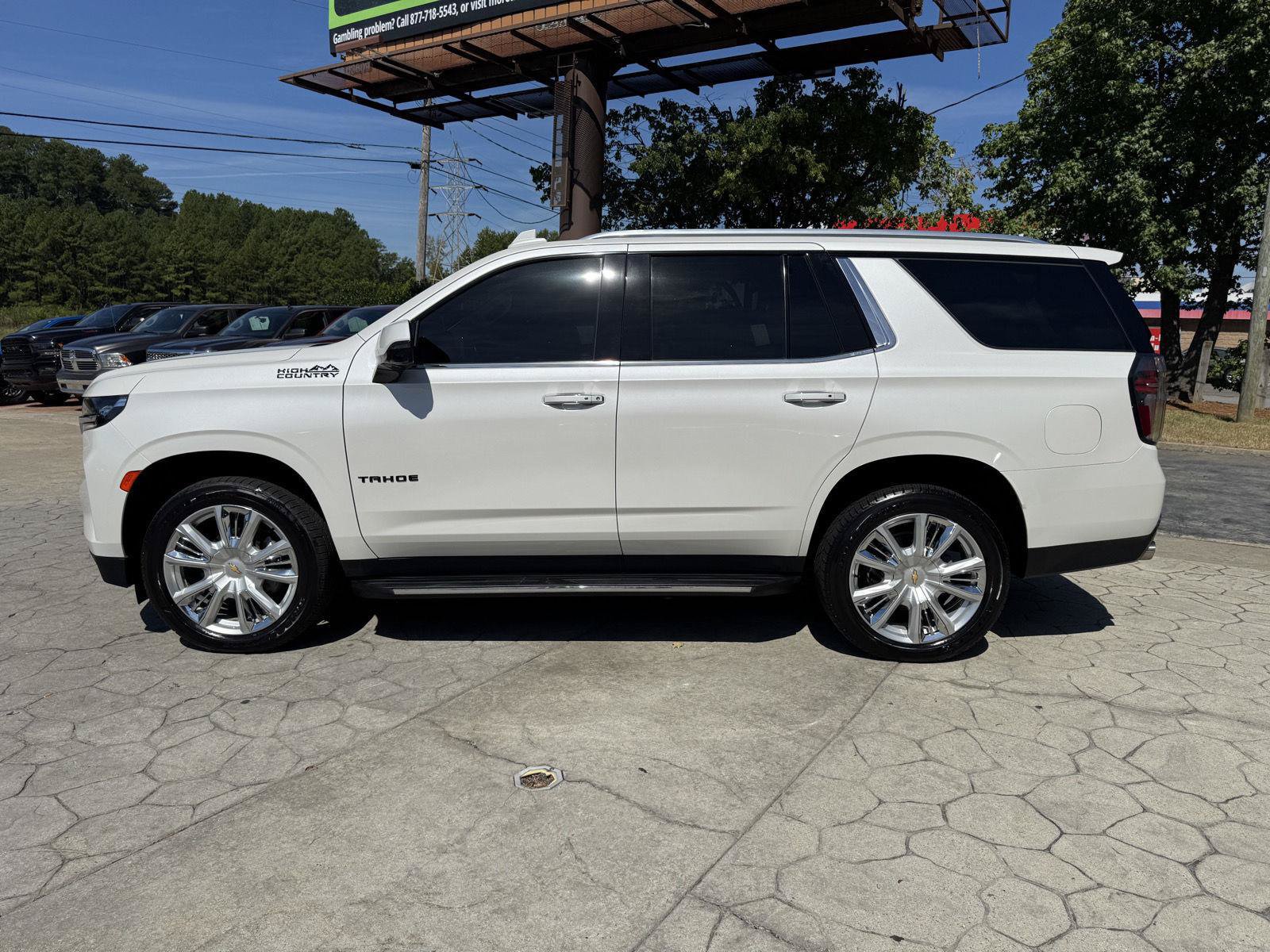 Used 2021 Chevrolet Tahoe High Country AWD/4WD image 11