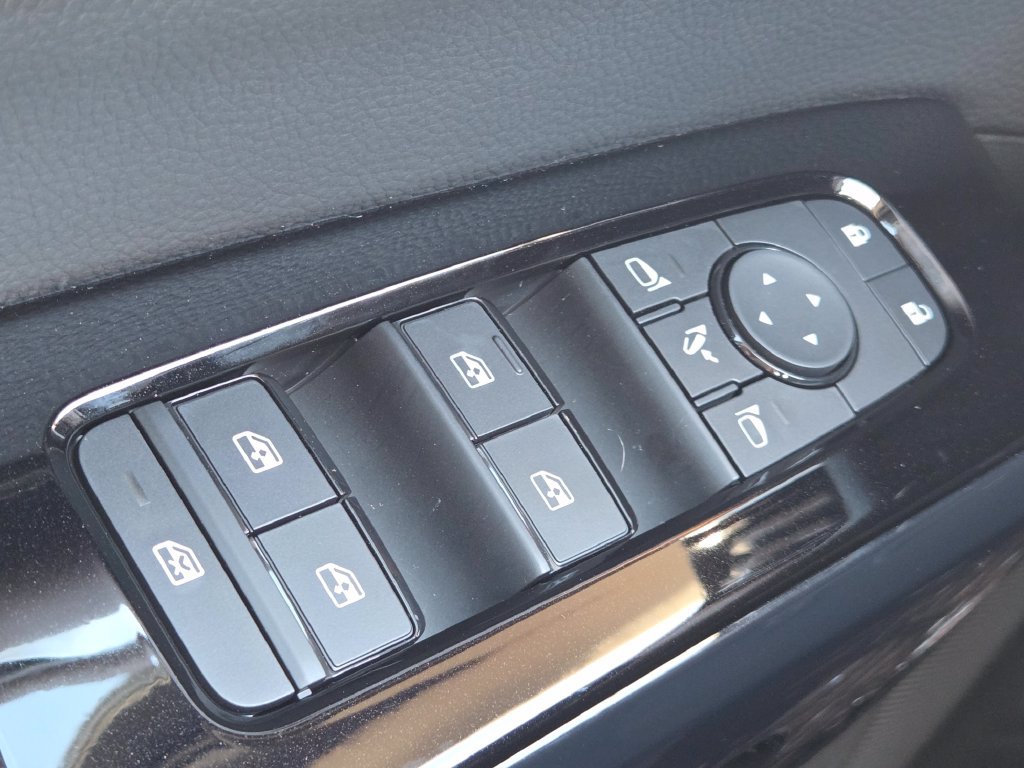 New 2026 Nissan Pathfinder Platinum w/ Accent Package AWD/4WD image 11