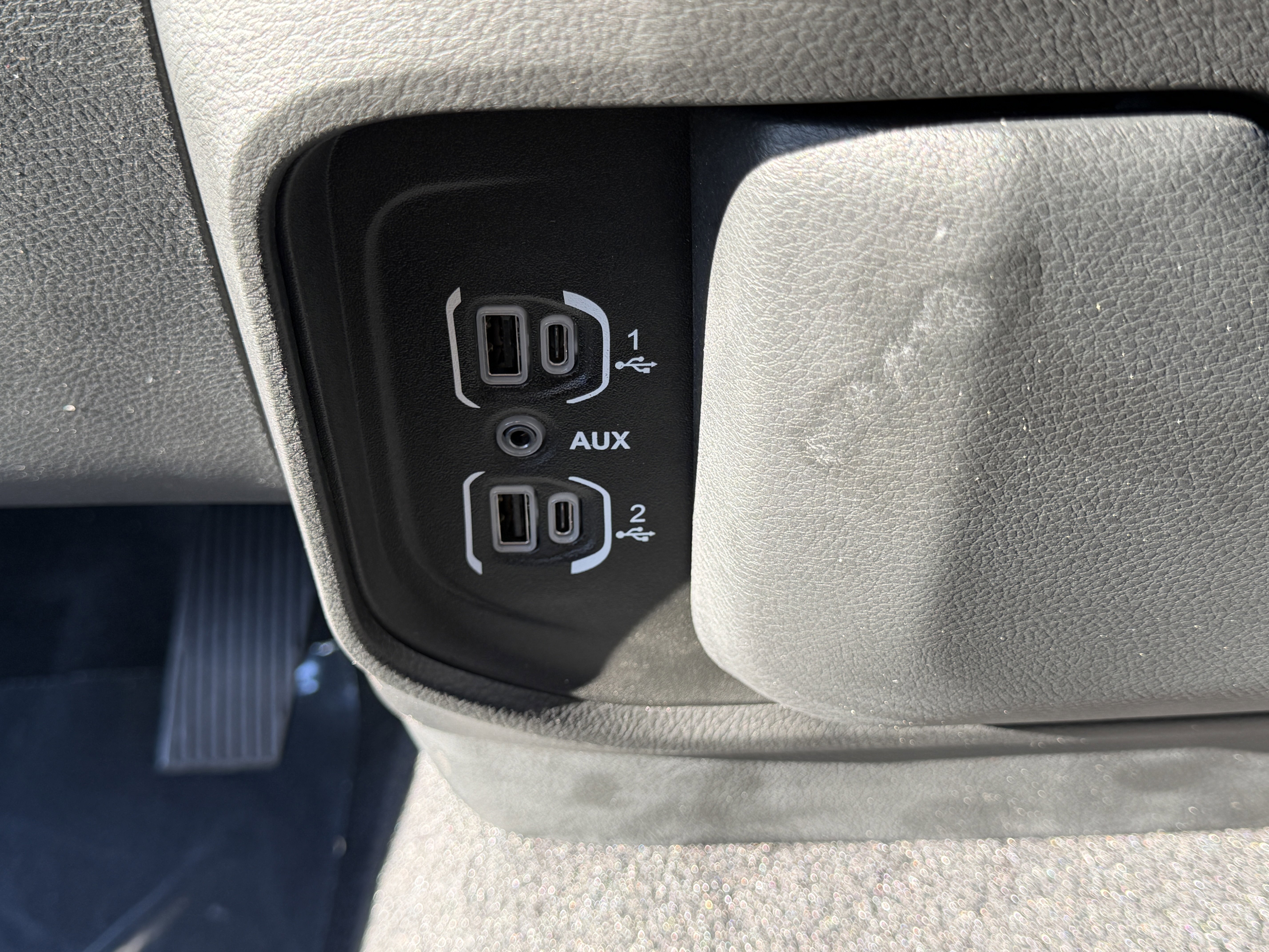 New 2026 RAM 1500 Express image 24