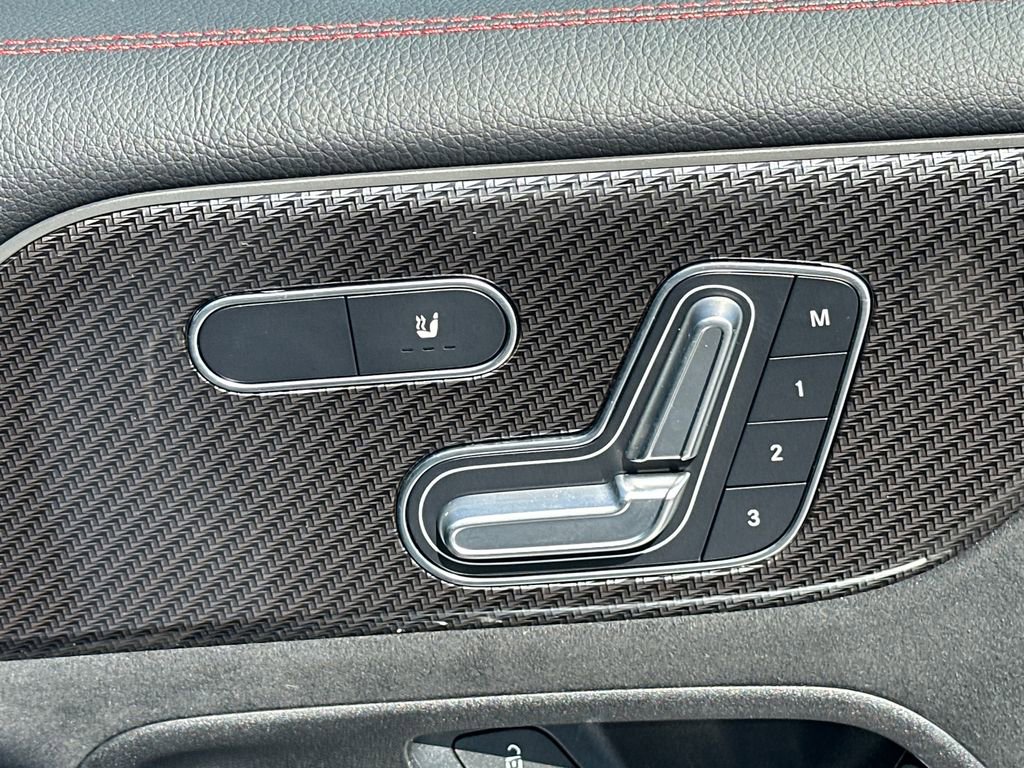 Certified 2024 Mercedes-Benz GLB 250 image 16