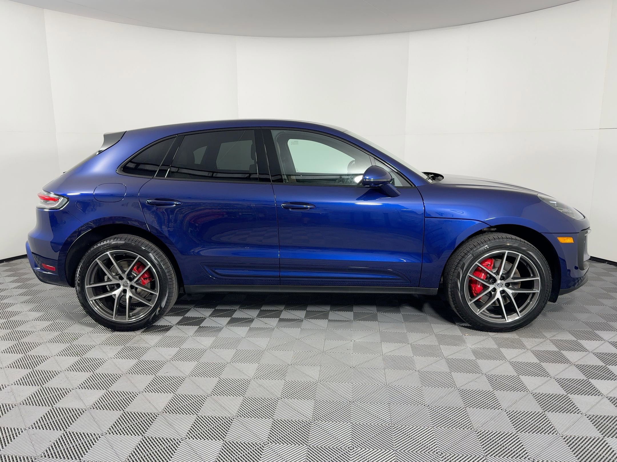 Used 2026 Porsche Macan S image 8