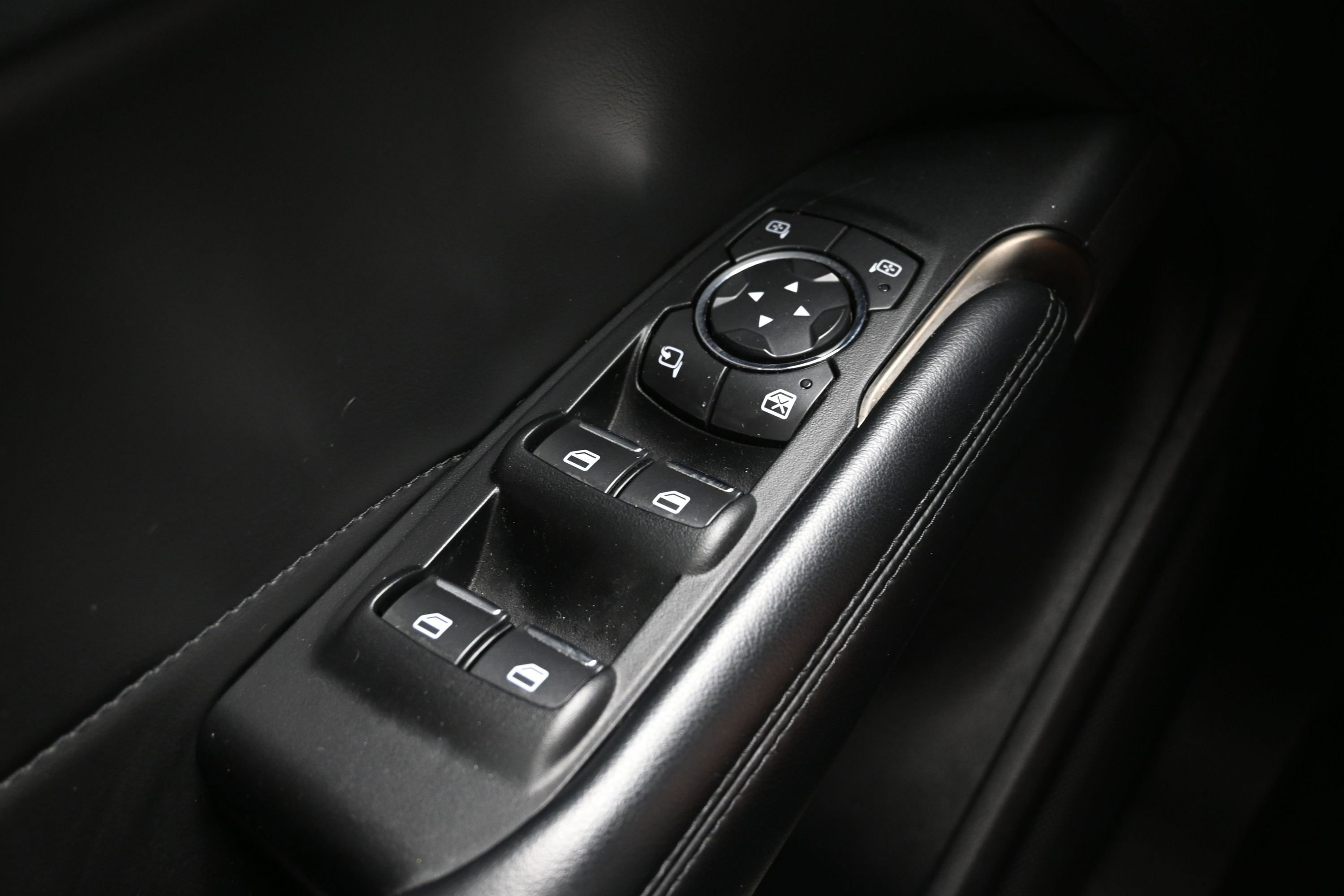 Used 2019 Lincoln MKC Select w/ Select Plus Package FWD image 25