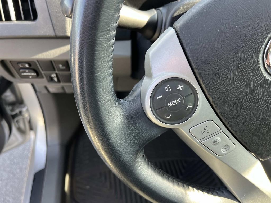 Used 2010 Toyota Prius Two image 30