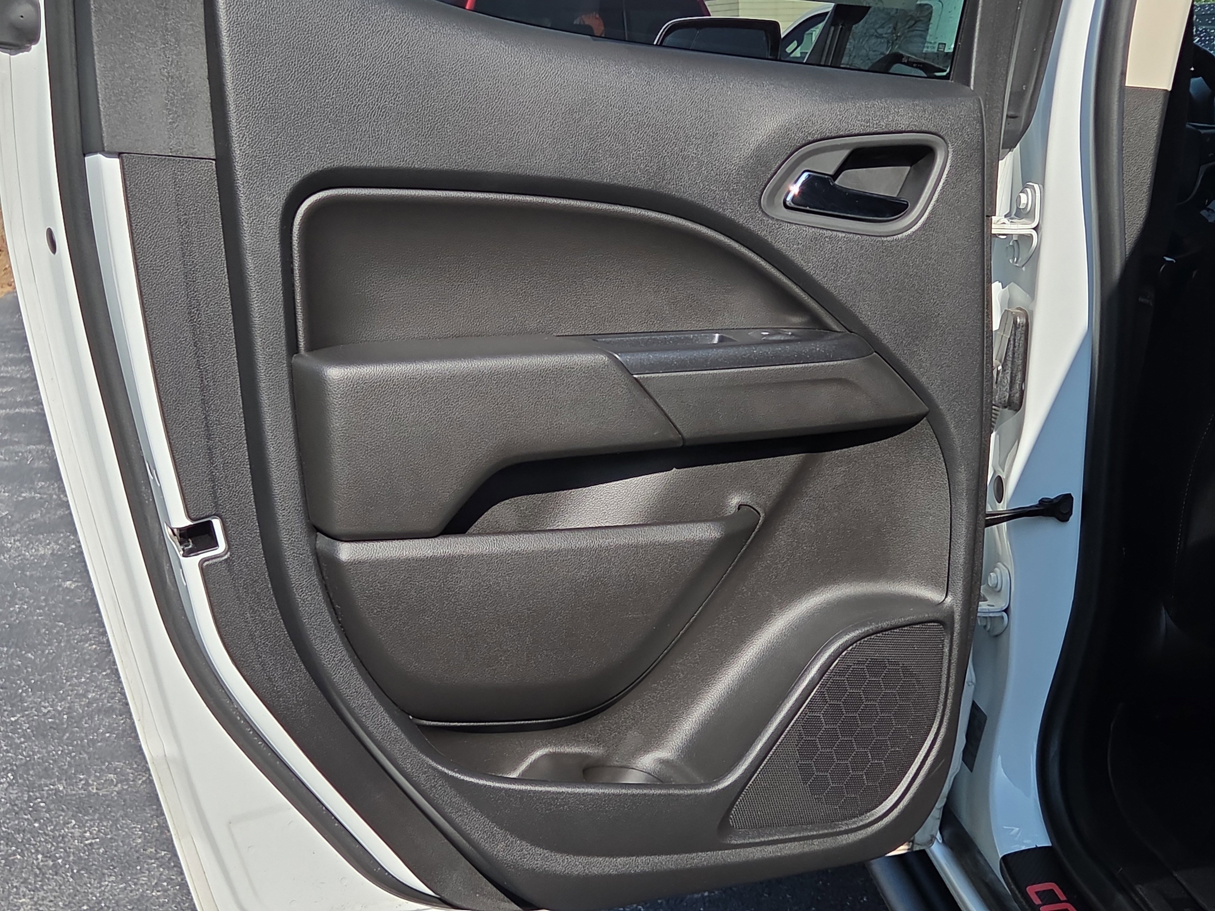 Used 2019 Chevrolet Colorado ZR2 w/ ZR2 Dusk Special Edition AWD/4WD image 22