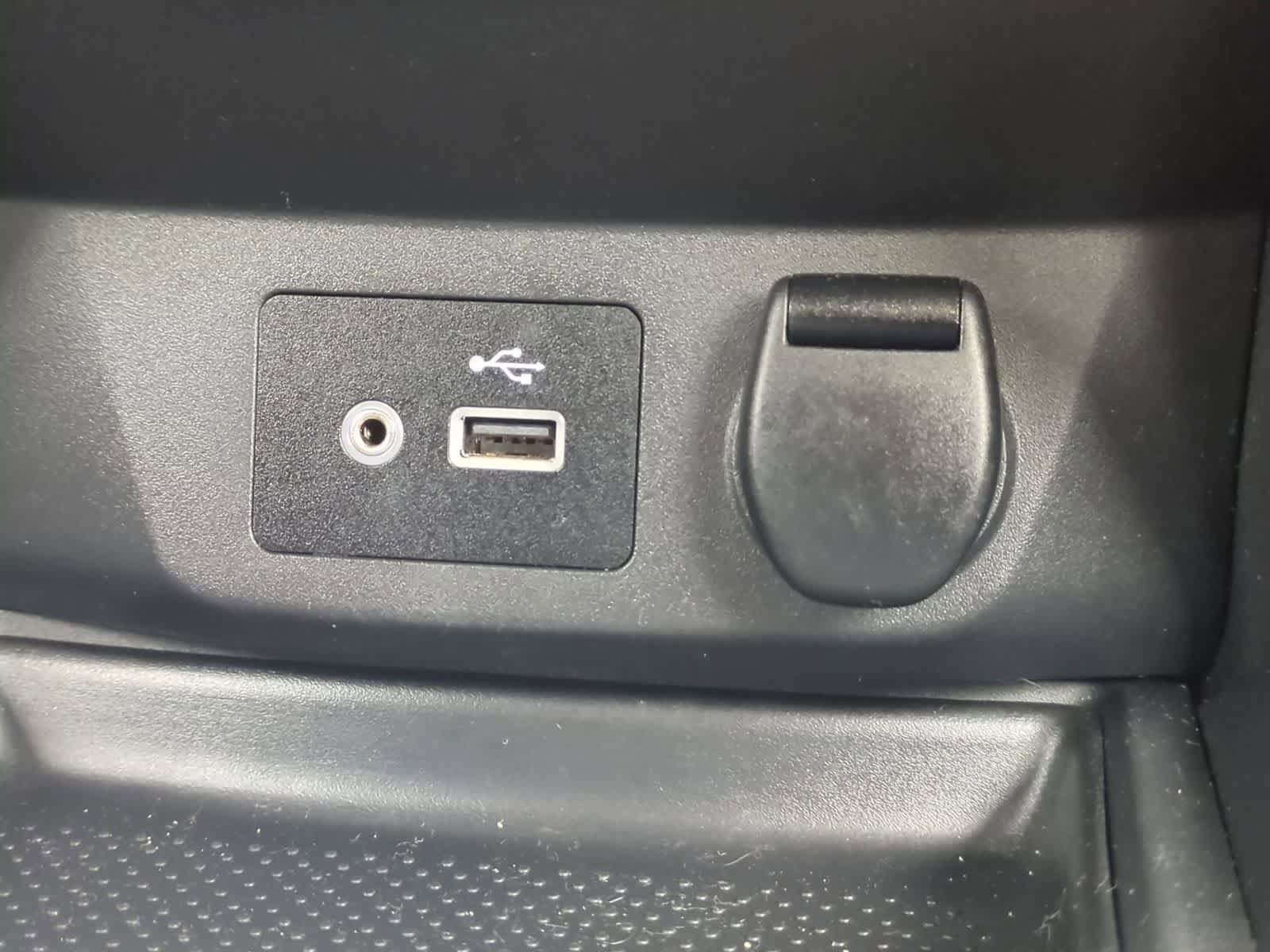 Used 2018 Nissan Rogue S AWD/4WD image 28