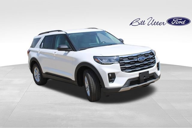 New 2026 Ford Explorer Active w/ Active Comfort Package RWD image 2