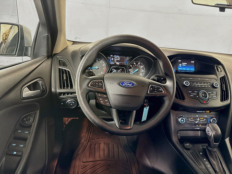 Used 2018 Ford Focus SE FWD image 21