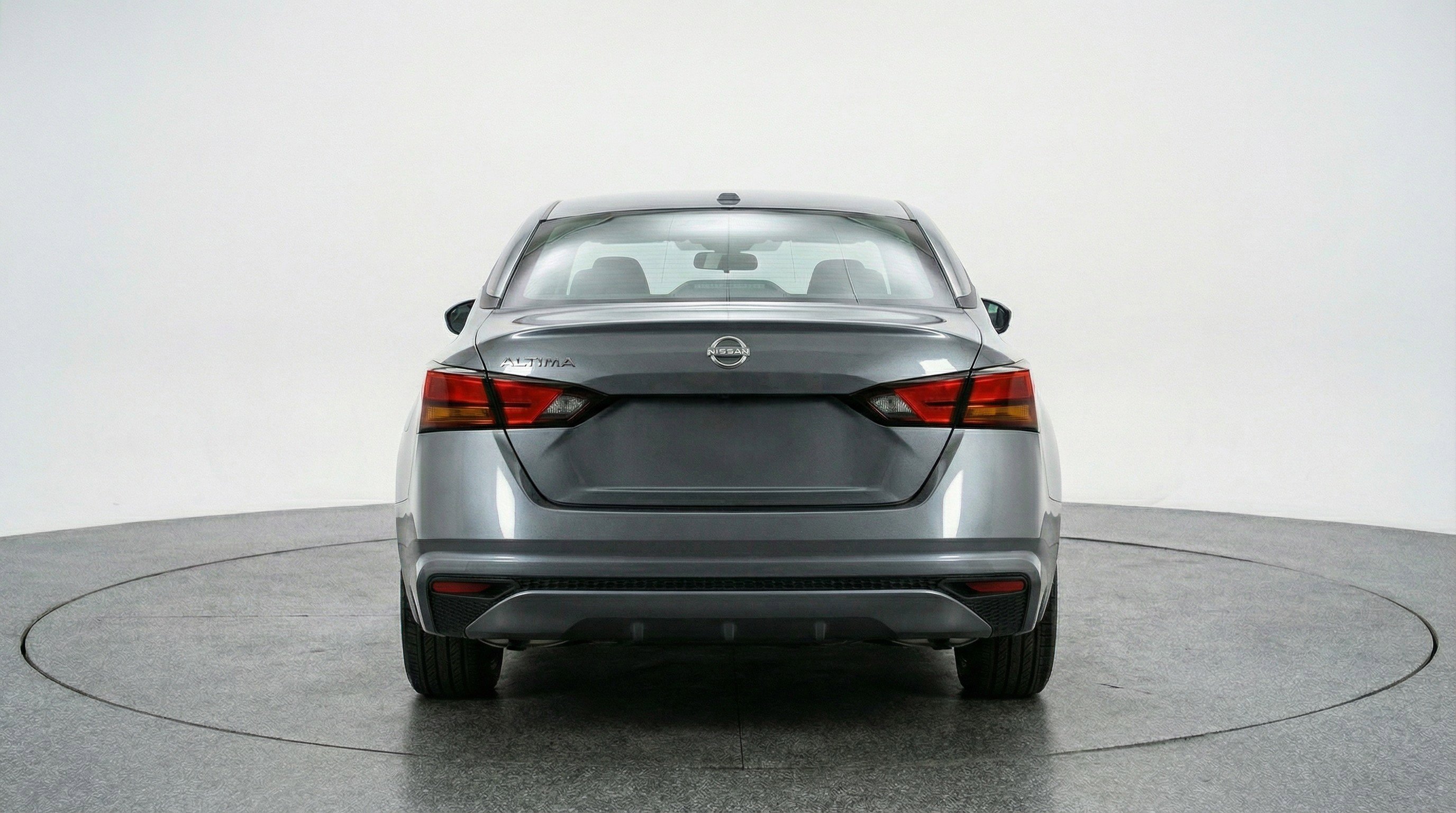 Used 2025 Nissan Altima 2.5 SV FWD image 7